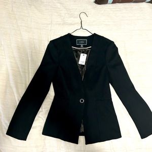 NWT Le Chateau black blazer. XXS. Smoke free, pet free home.